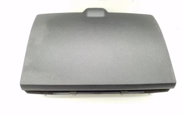 Nissan X-Trail T31 Glove box