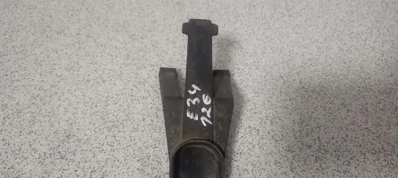 BMW 5 E34 Radiator mount bracket 1709332