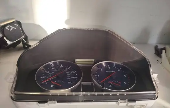 Speedometer (instrument cluster)