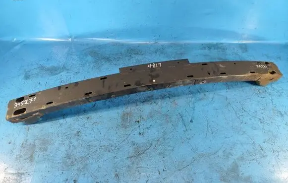 Toyota Sienna XL30 III Rear bumper mounting bracket 5202308020
