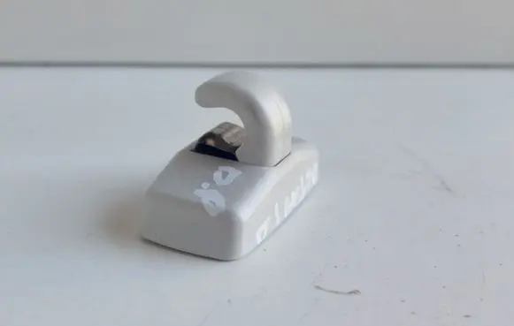Skoda Octavia Mk2 (1Z) Sun visor clip/hook/bracket 1Z0857561