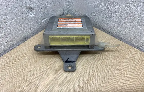 Subaru Legacy Airbag control unit/module 98221AG15A XGM0G13821G TN1523008240