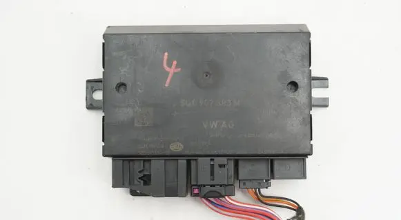 Volkswagen Golf VII Tow bar trailer control unit/module 5Q0907383M