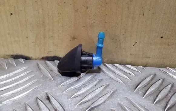 KIA Soul Rear window washer spray nozzle 