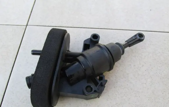 Ford Ecosport Clutch master cylinder BA617A543AA