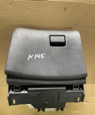 Nissan Juke I F15 Glove box 685201KN0A 6852000A84