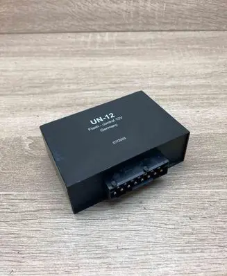 BMW 5 E39 Other control units/modules UN12MODULE FlashControl