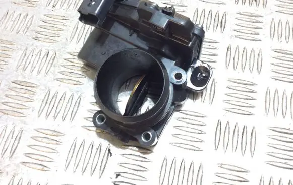 Ford Kuga II Electric throttle body valve 9806625280