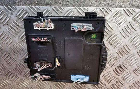 Renault Scenic III - Grand scenic III Comfort/convenience module 284B13640R