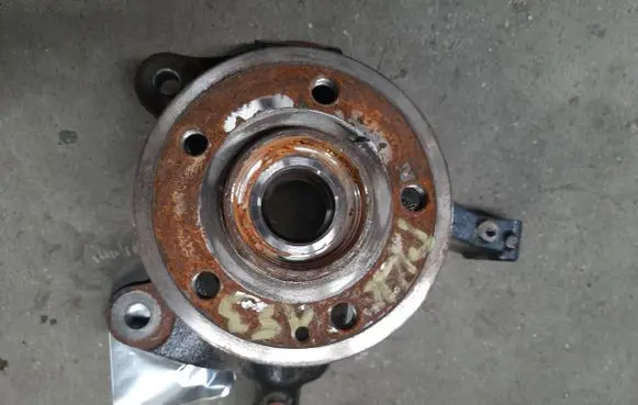 Mercedes-Benz 300 SL W198 Front wheel hub spindle knuckle A4473307400