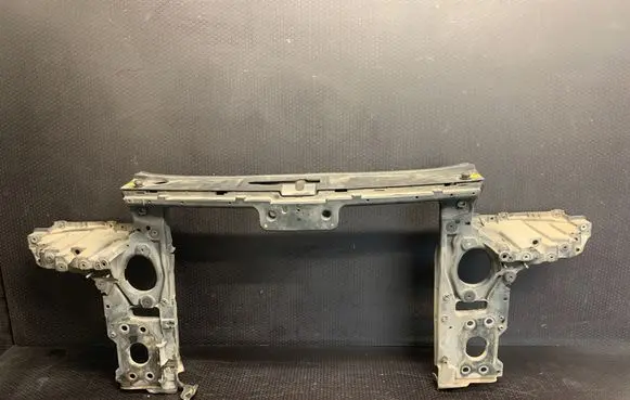 Volkswagen Touareg I Radiator support slam panel 7L0907341A