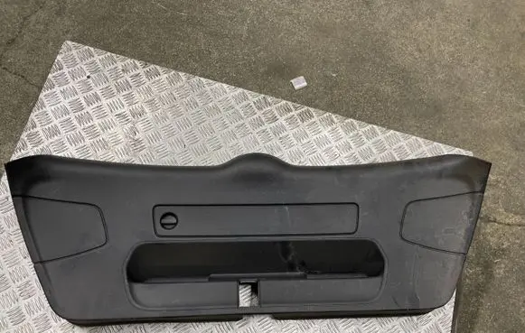 Audi A3 S3 8V Tailgate/boot cover trim set 8V4867979