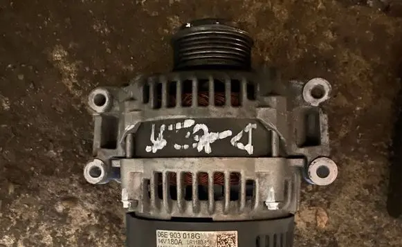 Audi A6 C7 Generator/alternator 06E903018G