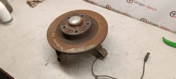 Renault Latitude (L70) Rear wheel hub 