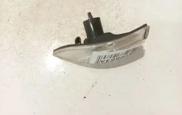 Renault Laguna III Front fender indicator light 263027 wy5w