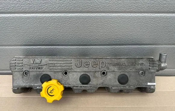 Jeep Cherokee XJ Rocker cam cover 4864747