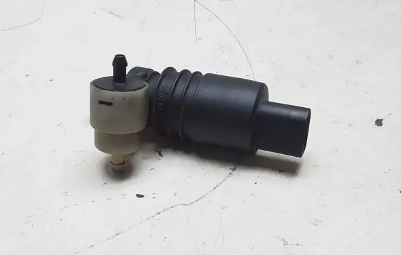 Audi A3 S3 8L Windscreen/windshield washer pump PA66B6F30