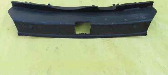 Mercedes-Benz C W204 Trunk/boot sill cover protection A2046900825