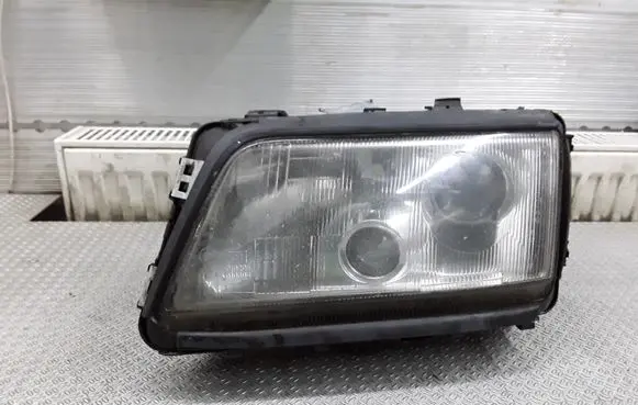 Audi A8 S8 D2 4D Headlight/headlamp