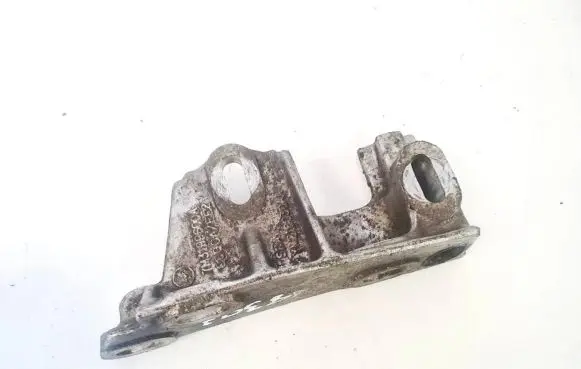 Ford Galaxy Engine mounting bracket 7m3199600a