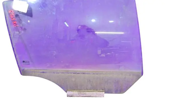 Opel Astra H Front door window glass four-door 