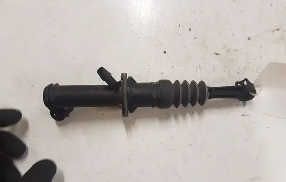 Renault Megane II Clutch slave cylinder 