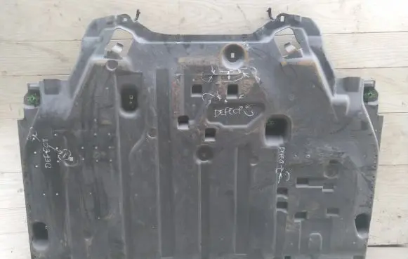 Opel Mokka B Center/middle under tray cover 9847060580