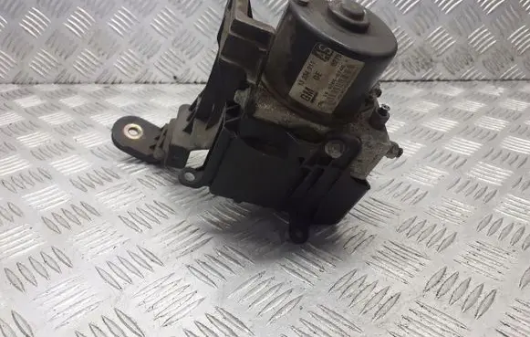 Opel Zafira B ABS Pump 13234911