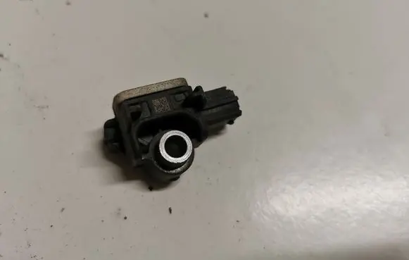 Subaru Outback (BS) Airbag deployment crash/impact sensor 98231AL00A