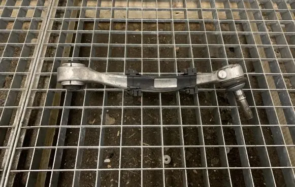 BMW M4 F82 F83 Rear upper control arm/wishbone 2284732
