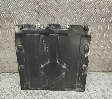 BMW iX Engine splash shield/under tray 7931783