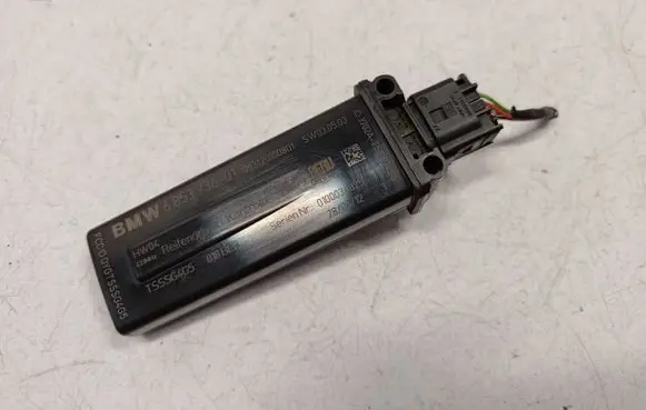 BMW 3 F30 F35 F31 Tire pressure control unit 6853736 36106853736 36106855180