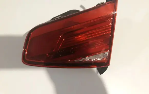 Volkswagen PASSAT B8 Tailgate rear/tail lights