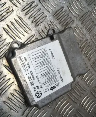 Skoda Octavia Mk2 (1Z) Airbag control unit/module 1K0909605T 17080511B 5WK43412