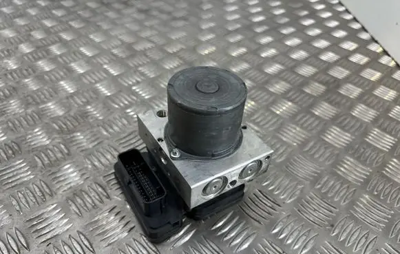 Mercedes-Benz E W212 ABS Pump A2124311948