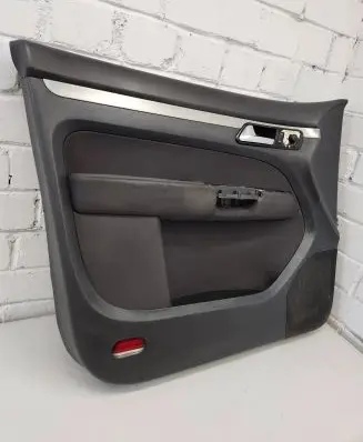 Volkswagen Touran I Front door card panel trim 267011