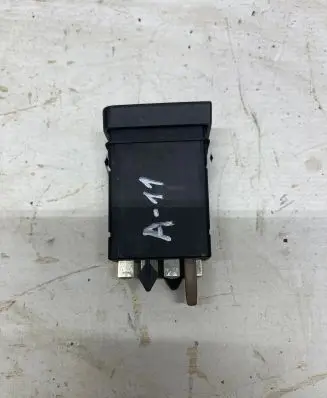 Volkswagen Golf IV Seat heating switch 1J0963564A