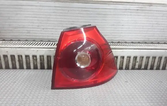 Volkswagen Golf V Rear/tail lights 1K6945112C