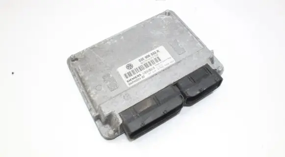 Volkswagen Polo VI Engine control unit/module 03E906033R 5WP4422402