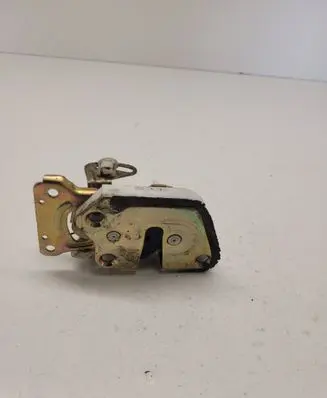 Mitsubishi Pajero Sport I Rear door lock