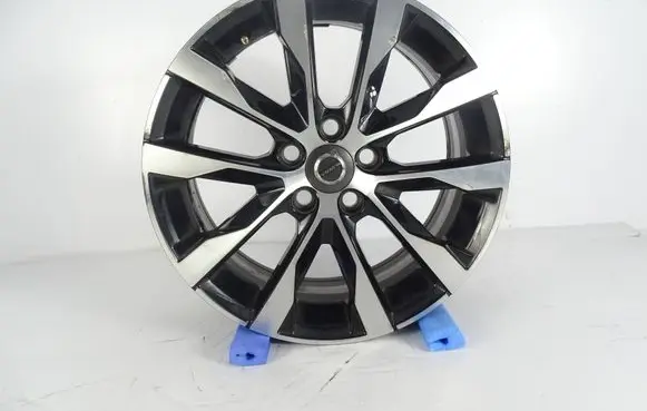 Volvo V40 Original wheel cap 31650337 31664557