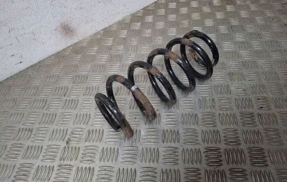 Audi A4 S4 B5 8D Front coil spring
