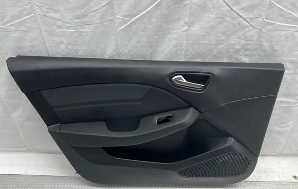 Renault Clio V Front door card panel trim