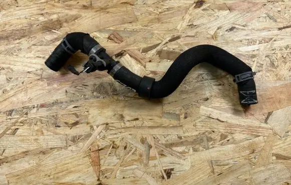 Audi e-tron Engine coolant pipe/hose 4KE145053AE