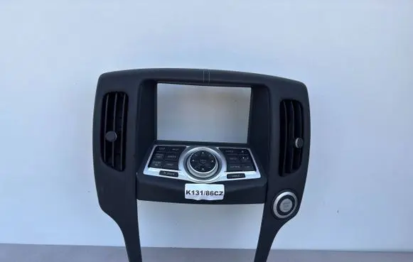 Nissan 370Z Head unit multimedia control 210459