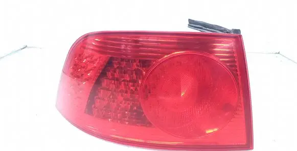 Volkswagen Phaeton Rear/tail lights 333155L
