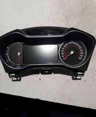 Speedometer (instrument cluster)