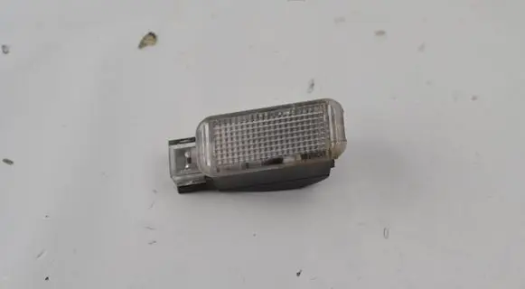 Volkswagen Sharan Front door interior light 4B094745a