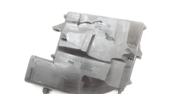 Mercedes-Benz E W211 Air filter box A6420940304