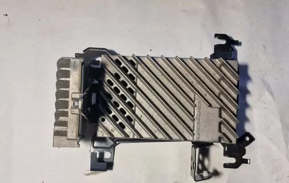 BMW 2 F22 F23 Sound amplifier 9353990